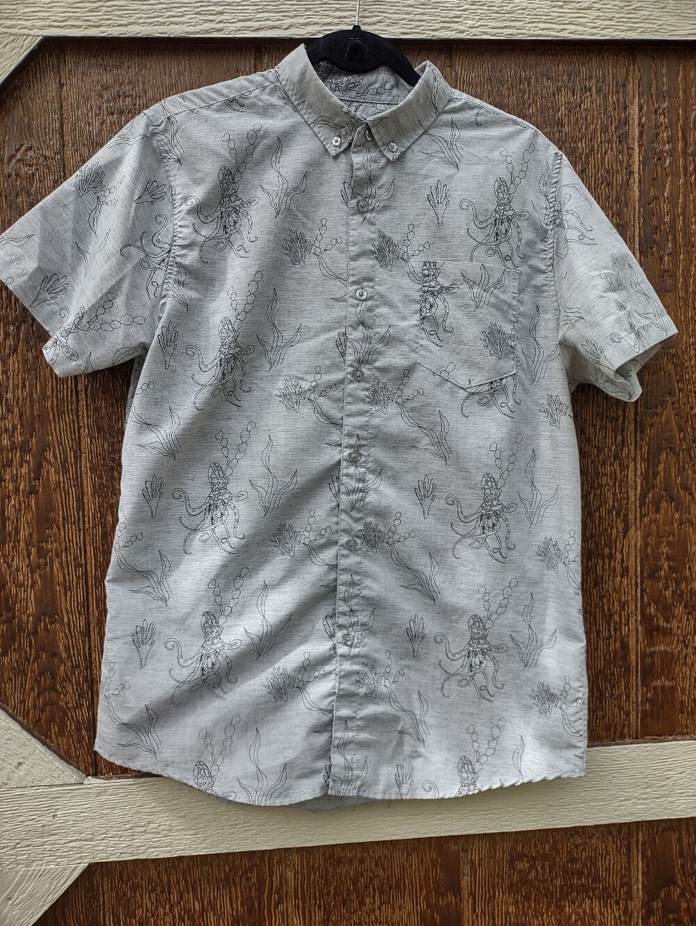 Molokai Surf Co Mojave Sea Octopus Print Button-down Shirt Mens L